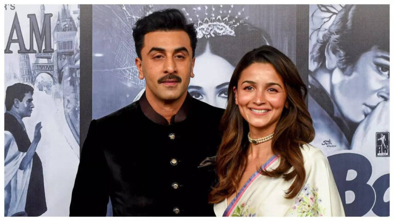 Ranbir Kapoor and Alia Bhatt get a Ganesh idol sculpted by sculptor of Ram idol of Ayodhya temple | Hindi Movie News